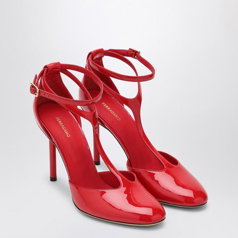 Ferragamo Ferragamo Red Pump T-strap in patent leather