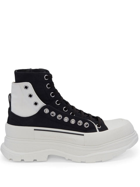 Alexander Mcqueen Alexander McQueen Tread Slick lace-up Fastening Boots