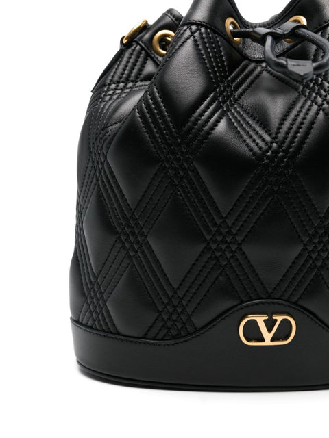 Valentino Garavani Valentino Garavani Quiltie 67 leather bucket bag
