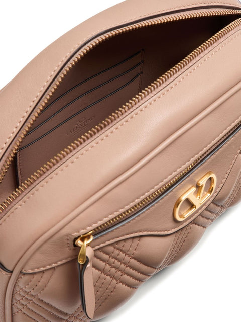 Valentino Garavani Valentino Garavani Quiltie 67 leather camera bag