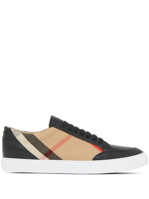 Burberry Burberry Sneakers Black