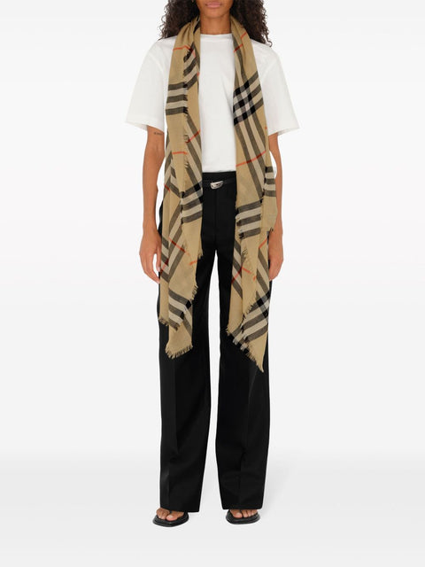 Burberry Burberry Scarfs Beige