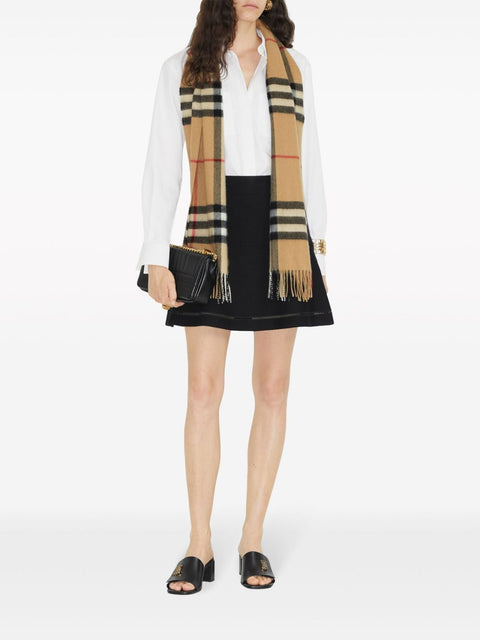 Burberry Burberry Scarfs Beige