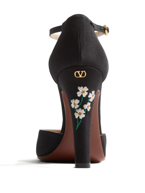 Valentino Garavani Valentino Garavani With Heel Black