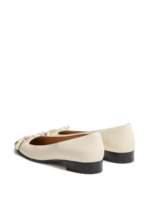 Valentino Garavani Valentino Garavani Flat shoes White