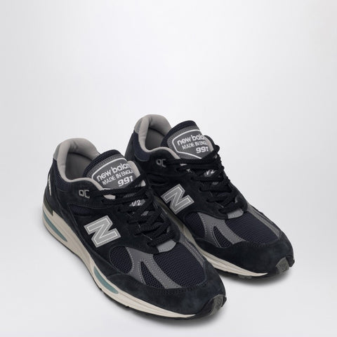 New Balance New Balance Made in UK 991v2 Sneakers in Navy Blue